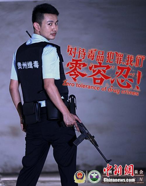 定制高仿维多利亚大学文凭毕业证